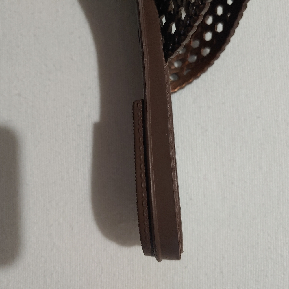 Grendene floral sandals.  Size 8 - Picture 8 of 8